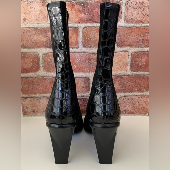 Donald J. Pliner Black Suede Heeled Boots Inside Zipper Size 8 1/2 M Women - Picture 3 of 13